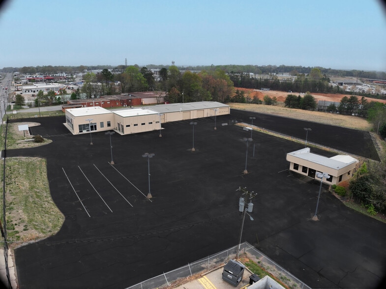 1244 Garner Bagnal Blvd, Statesville, NC for lease - Building Photo - Image 3 of 6