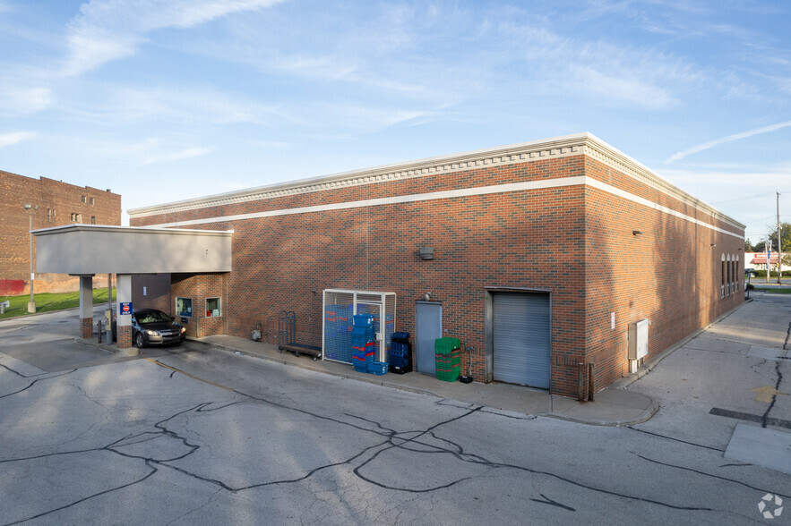 1605 Broadway St, Toledo, OH for lease - Building Photo - Image 3 of 7