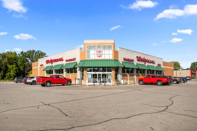 More details for 1001 E M-21, Owosso, MI - Retail for Sale