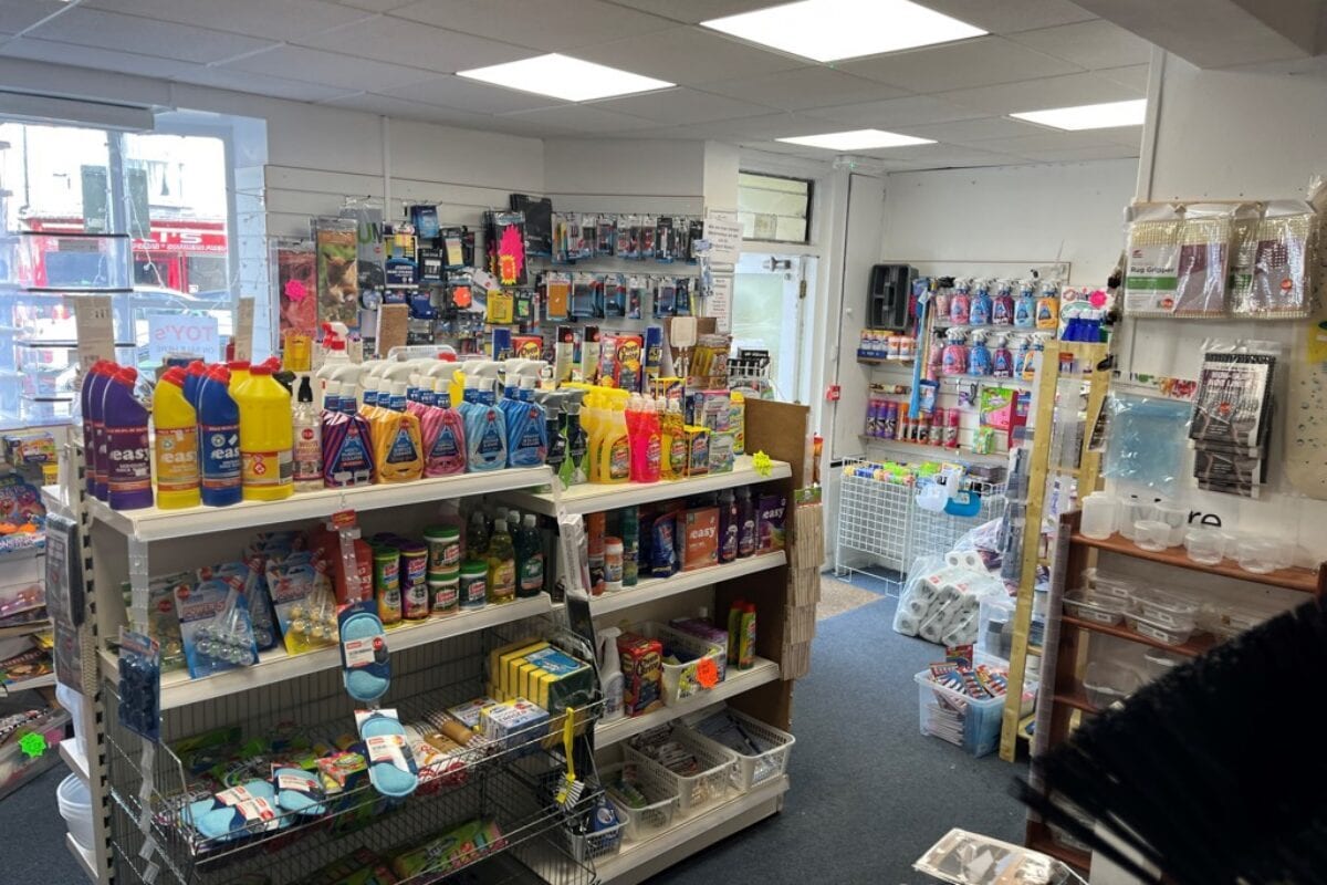 112 High St, Honiton à louer Photo intérieure- Image 1 de 4