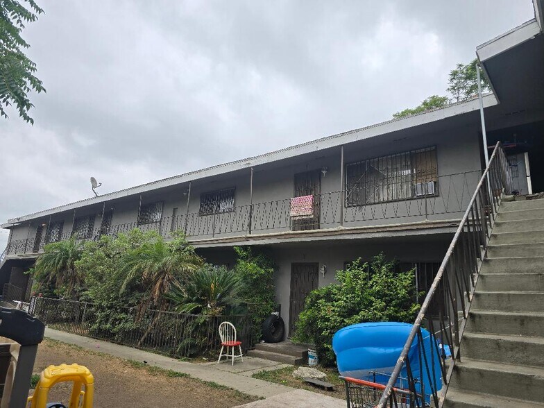 1050 W 88th St, Los Angeles, CA à vendre - Photo du bâtiment - Image 3 de 6