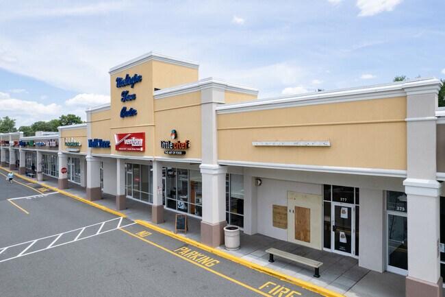 More details for 249-315 Pascack Rd, Washington Township Bergen, NJ - Retail for Lease