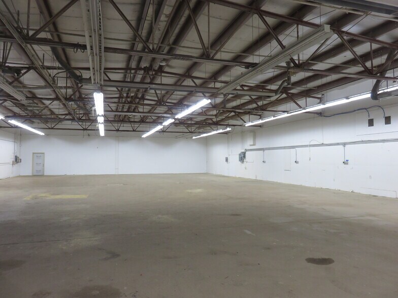 725 Spiral Blvd, Hastings, MN à louer - Photo du bâtiment - Image 3 de 13