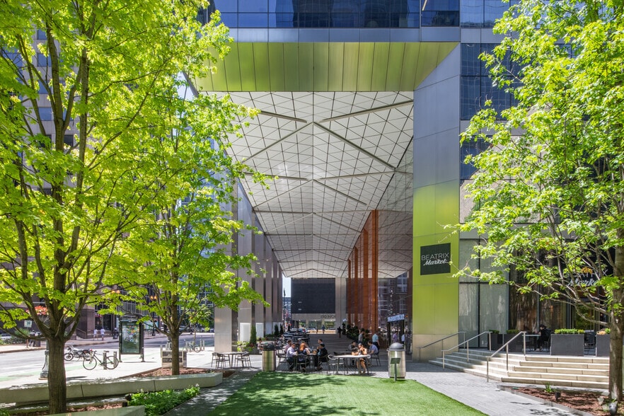 155 N Wacker Dr, Chicago, IL for lease - Building Photo - Image 3 of 3