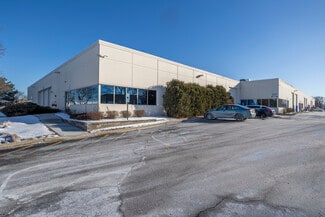 Plus de détails pour 351-425 Country Club Dr, Bensenville, IL - Industriel à louer