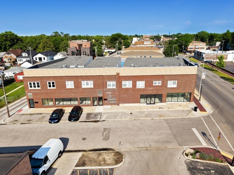 8314-8324 W Grand Ave, River Grove, IL for sale - Aerial - Image 3 of 17