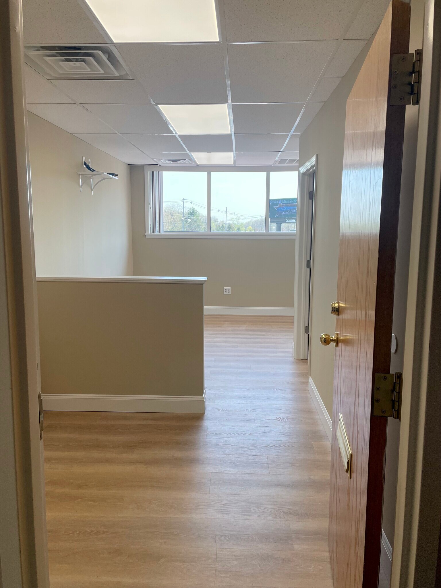 1167 State Rt 23 S, Kinnelon, NJ for lease Interior Photo- Image 1 of 6