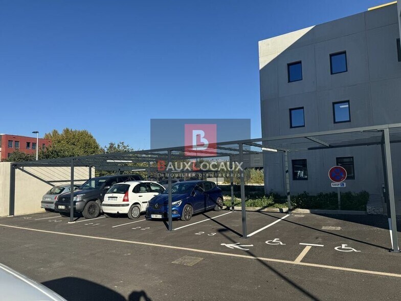 Bureau dans Avignon à vendre - Photo du bâtiment - Image 2 de 6