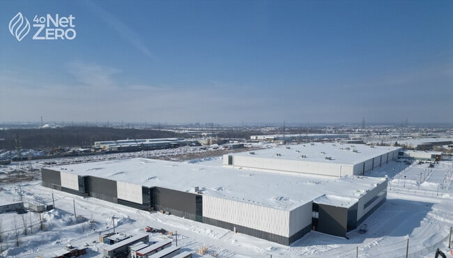 Plus de détails pour 9200 Boul Henri-Bourassa E, Montréal-Est, QC - Industriel à louer