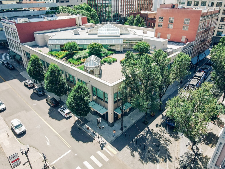 135 SW Taylor St, Portland, OR for lease - Building Photo - Image 1 of 11