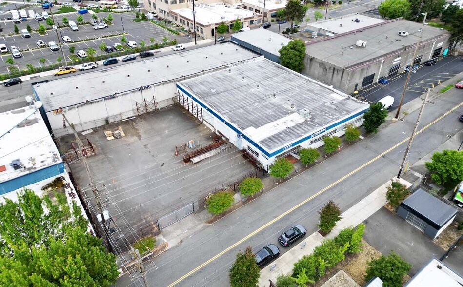 2776 SE 8th Ave, Portland, OR à vendre - Photo du bâtiment - Image 3 de 6