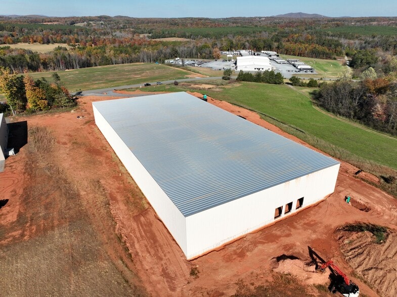 293 Ewing Dr, Rustburg, VA for lease - Building Photo - Image 1 of 23