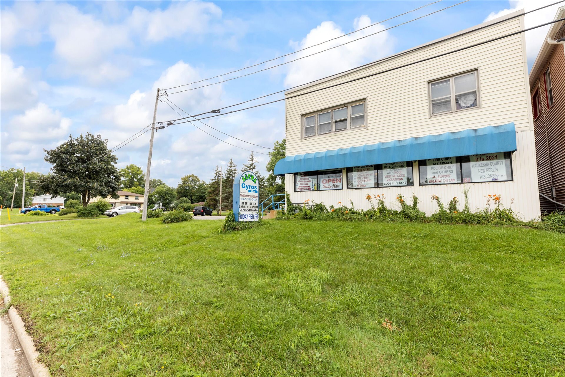 1907 S Calhoun Rd, New Berlin, WI for lease Primary Photo- Image 1 of 4