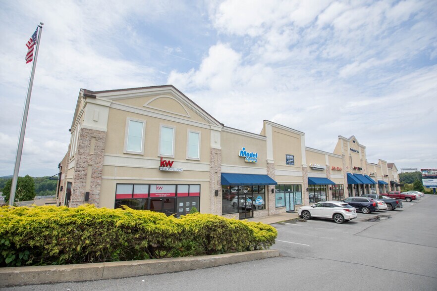 Northpointe Plz, Morgantown, WV à louer - Photo du bâtiment - Image 3 de 24