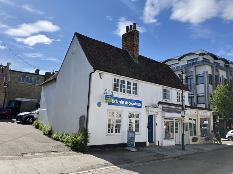 1 Market Hill Market Hill, Royston à louer - Photo principale - Image 1 de 4