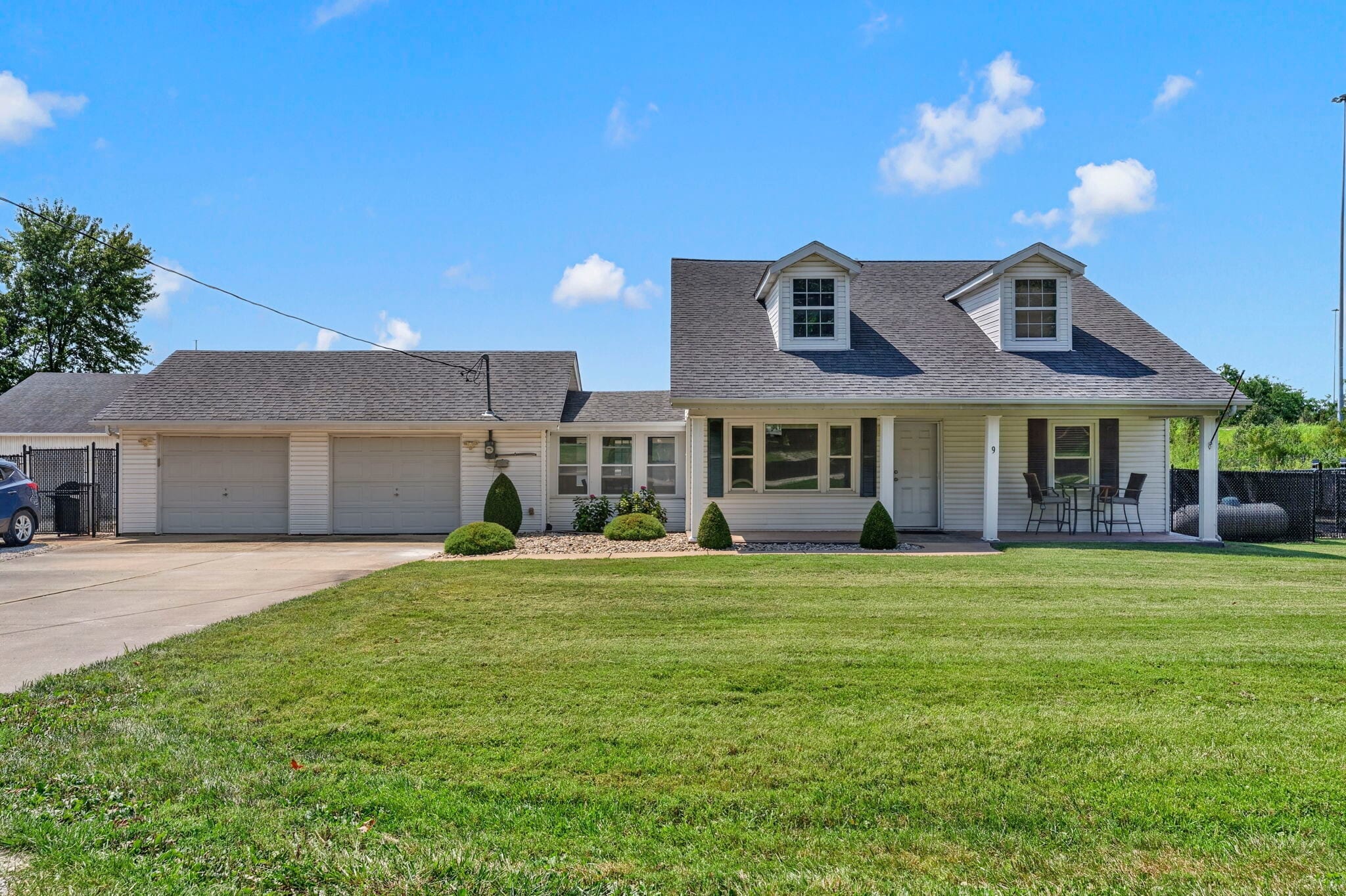 9 Mingo Ln, Lake Saint Louis, MO for lease Interior Photo- Image 1 of 43