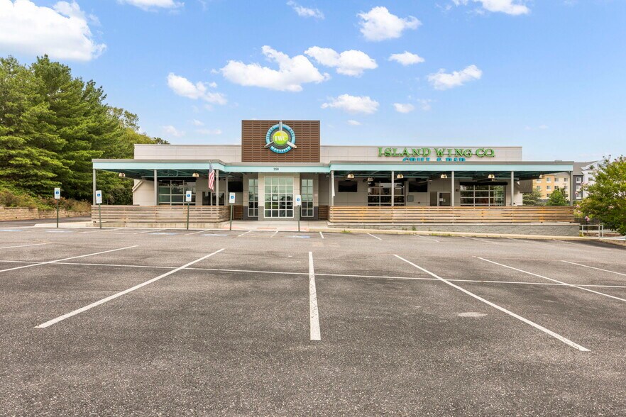 350 University Blvd, Harrisonburg, VA à vendre - Photo du bâtiment - Image 1 de 40