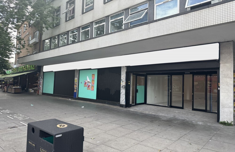 London Rd, Surrey for lease Building Photo- Image 1 of 5