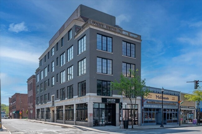 Plus de détails pour 125 N Main St, Port Chester, NY - Bureau à louer