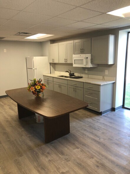 1 Scobie Dr, Newburgh, NY à louer - Photo intérieure - Image 2 de 15