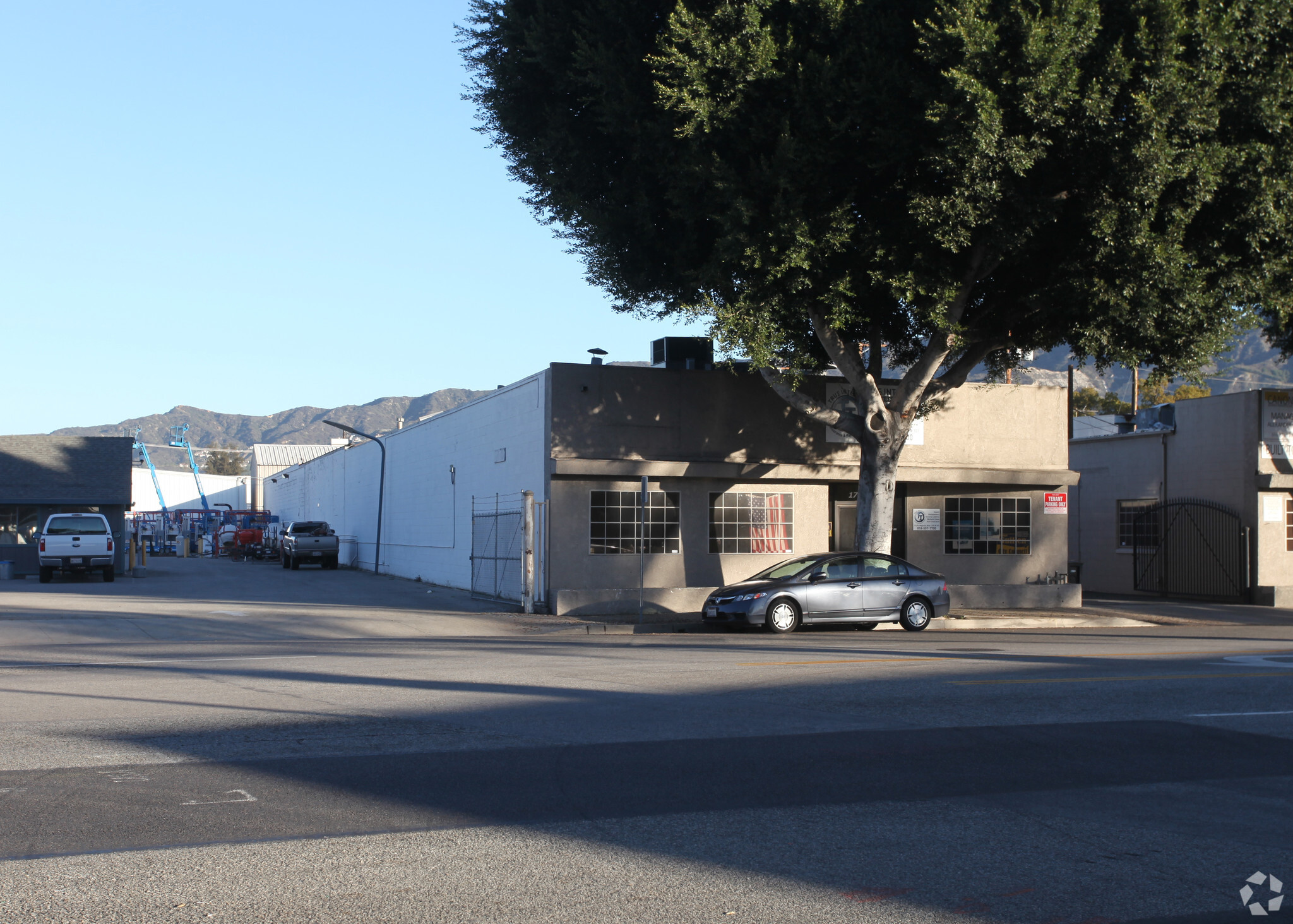 173-179 W Magnolia Blvd, Burbank, CA for sale Building Photo- Image 1 of 1