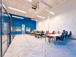 118 Vintage Park Blvd, Houston, TX for lease Building Photo- Image 2 of 4