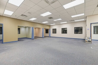 7640 Sylvania Ave, Sylvania, OH for lease Interior Photo- Image 2 of 11