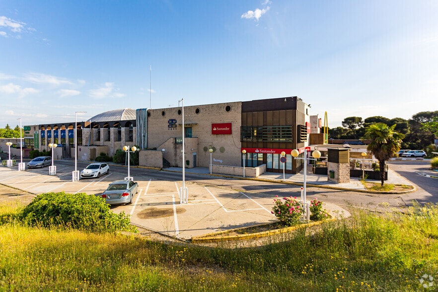 Calle Barlovento, 30, Pozuelo de Alarcón, Madrid for lease - Building Photo - Image 3 of 4