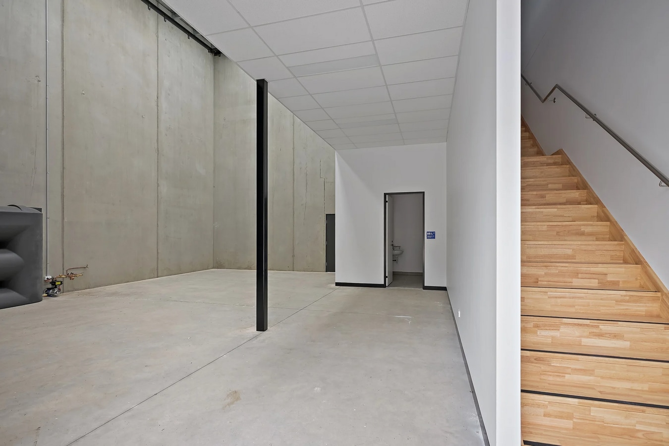 19-23 Paramount Rd, West Footscray, VIC 3012 - Unité 50 - - Photo intérieure - Image 1 of 3