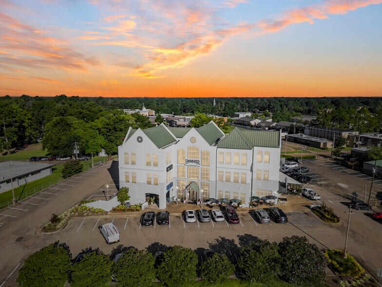 4465 Interstate 55 N, Jackson, MS à louer - Photo du bâtiment - Image 2 de 11