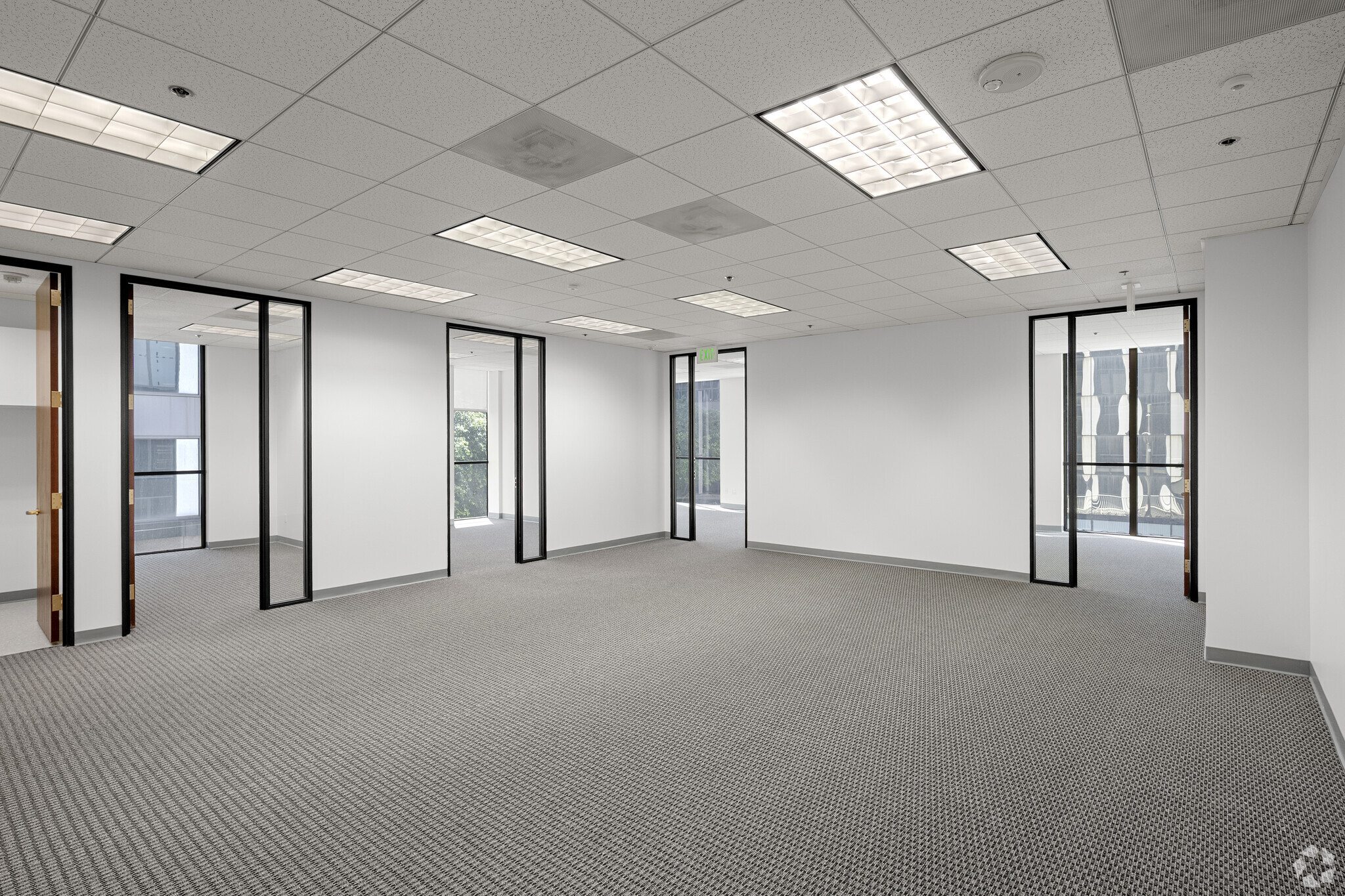 835 Wilshire Blvd, Los Angeles, CA for lease Interior Photo- Image 1 of 4