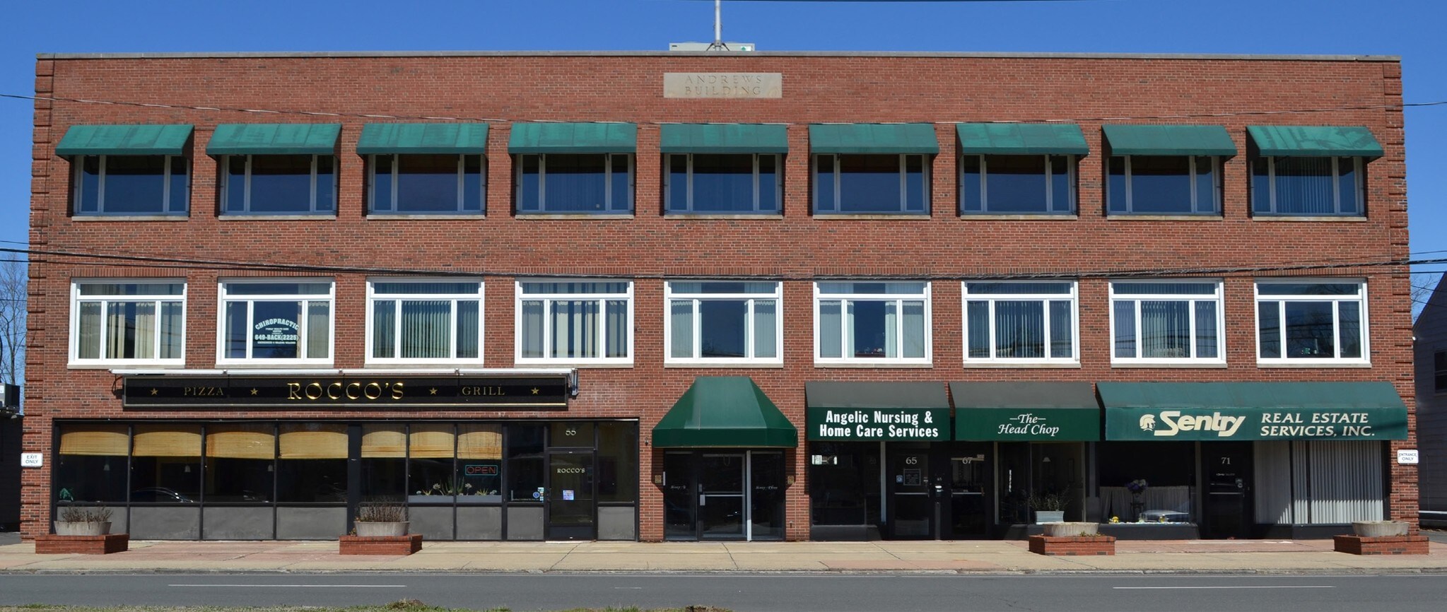 55-71 E Center St, Manchester, CT à louer Photo principale- Image 1 de 22
