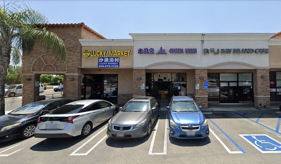 3917-3927 Walnut Grove Ave, Rosemead, CA for lease - Building Photo - Image 1 of 3