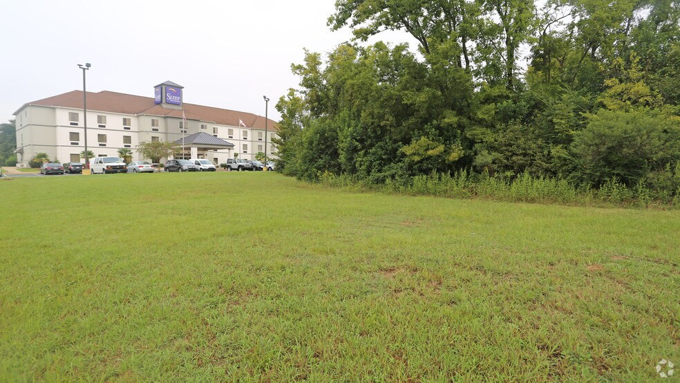 5007 Carmichael Rd, Montgomery, AL à vendre - Photo principale - Image 2 de 5