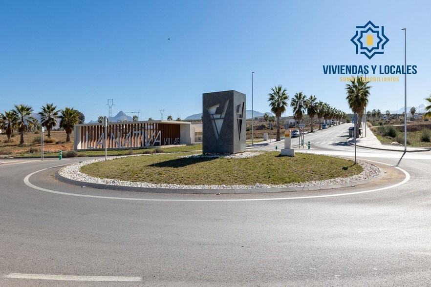 Calle Margarita Salas, 47, Albolote, Granada for sale - Building Photo - Image 2 of 33