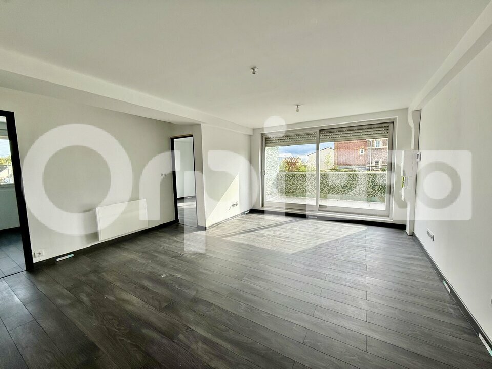 Office in Le Havre for lease Interior Photo- Image 1 of 7