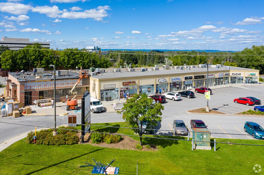 4055-4065 Carling Ave, Ottawa, ON à louer - Photo du bâtiment - Image 2 de 2