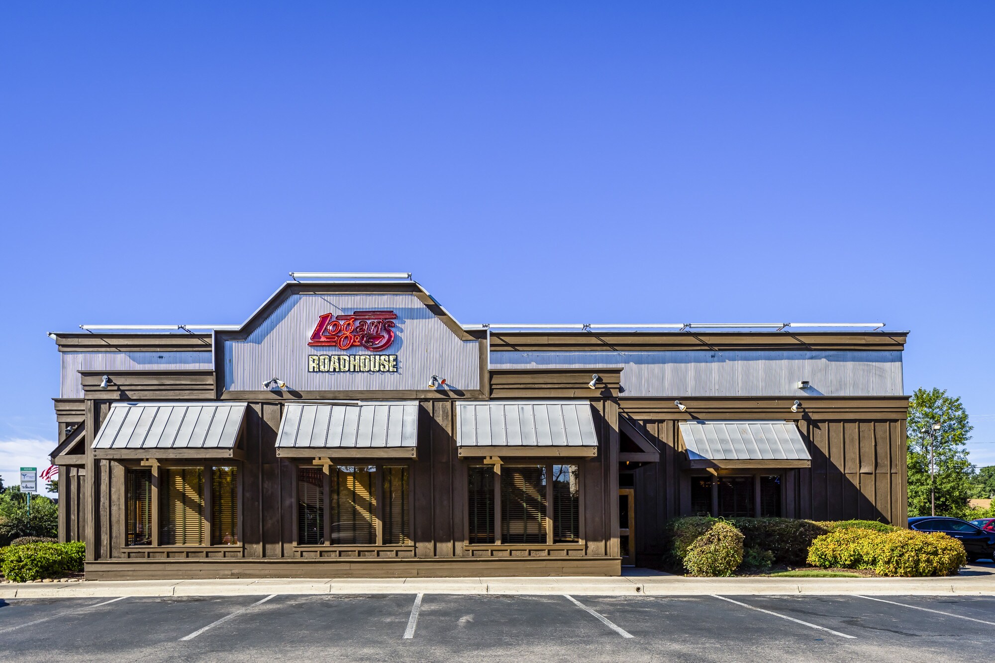 4249 Balmoral Dr SW, Huntsville, AL for sale Primary Photo- Image 1 of 8