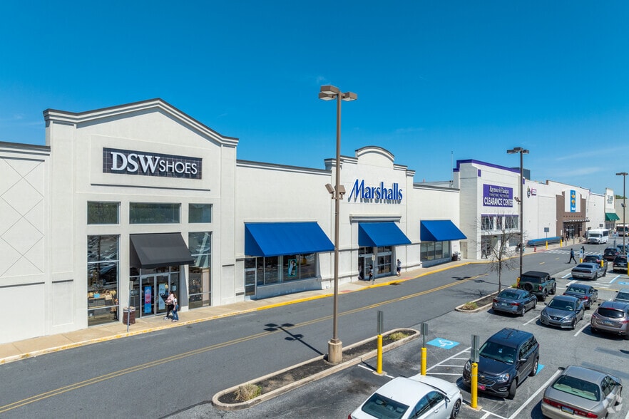 400 S State Rd, Springfield Township, PA for lease - Building Photo - Image 3 of 6