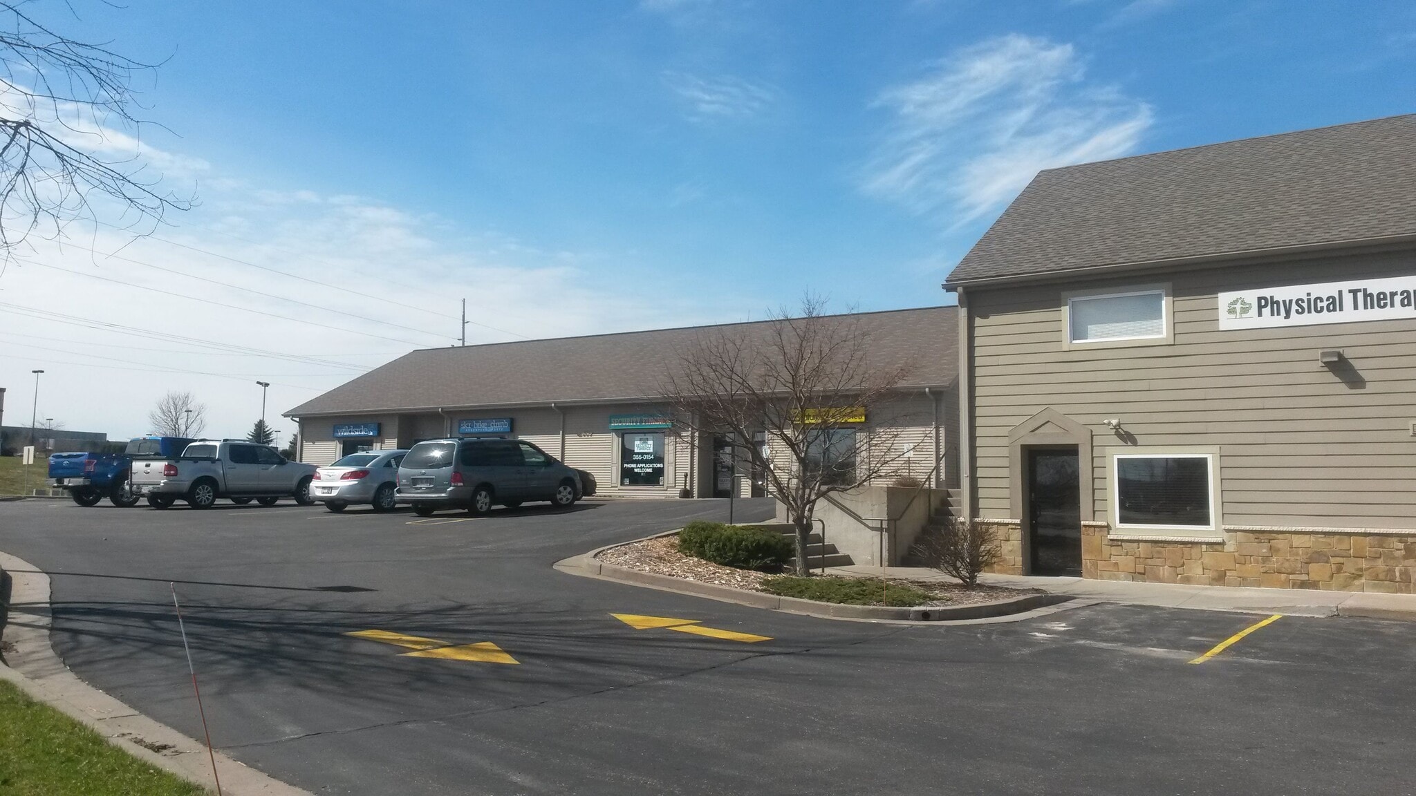 840 Highway 136, Baraboo, WI for lease Primary Photo- Image 1 of 4