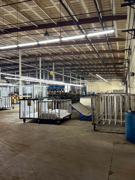 2303 E 11th St, Los Angeles, CA à louer - Photo intérieure - Image 3 de 7