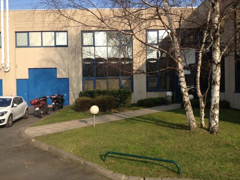 54 Av Du Vieu Chemin De Saint Denis, Villeneuve-la-Garenne à louer - Photo du bâtiment - Image 3 de 10
