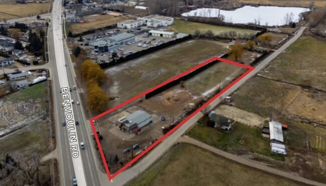 Plus de détails pour 1853 Munson Rd, Kelowna, BC - Terrain à vendre