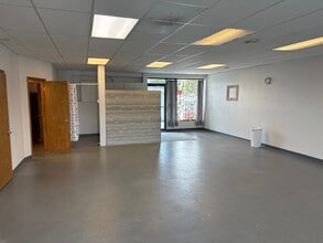 214 Torbett St, Richland, WA for lease Interior Photo- Image 2 of 4