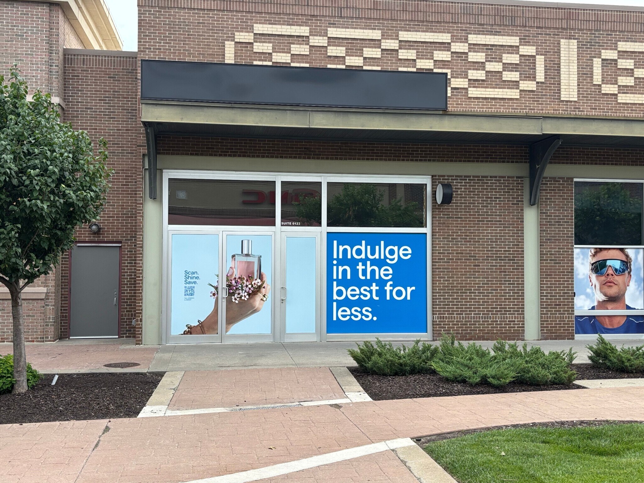 1821 Village West Pky, Kansas City, KS for lease Interior Photo- Image 1 of 1