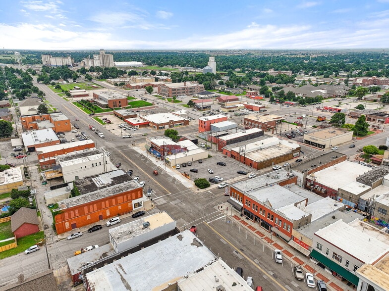 120 S Rock Island Ave, El Reno, OK for lease - Building Photo - Image 3 of 59