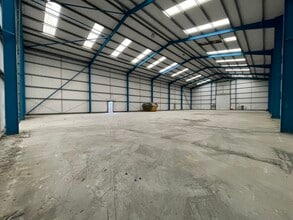 Dengemarsh Rd, Lydd for lease Interior Photo- Image 2 of 2