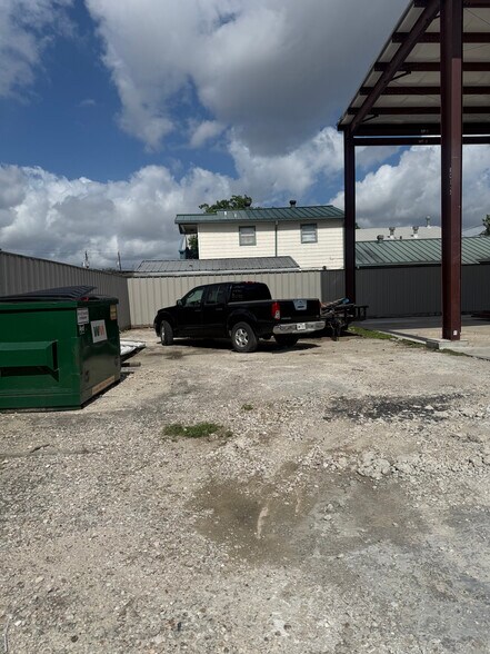 1103 W Cavalcade St, Houston, TX à louer - Photo du bâtiment - Image 3 de 22