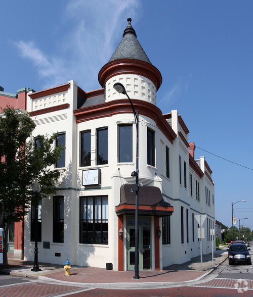 100 S Scales St, Reidsville, NC for sale - Primary Photo - Image 1 of 1