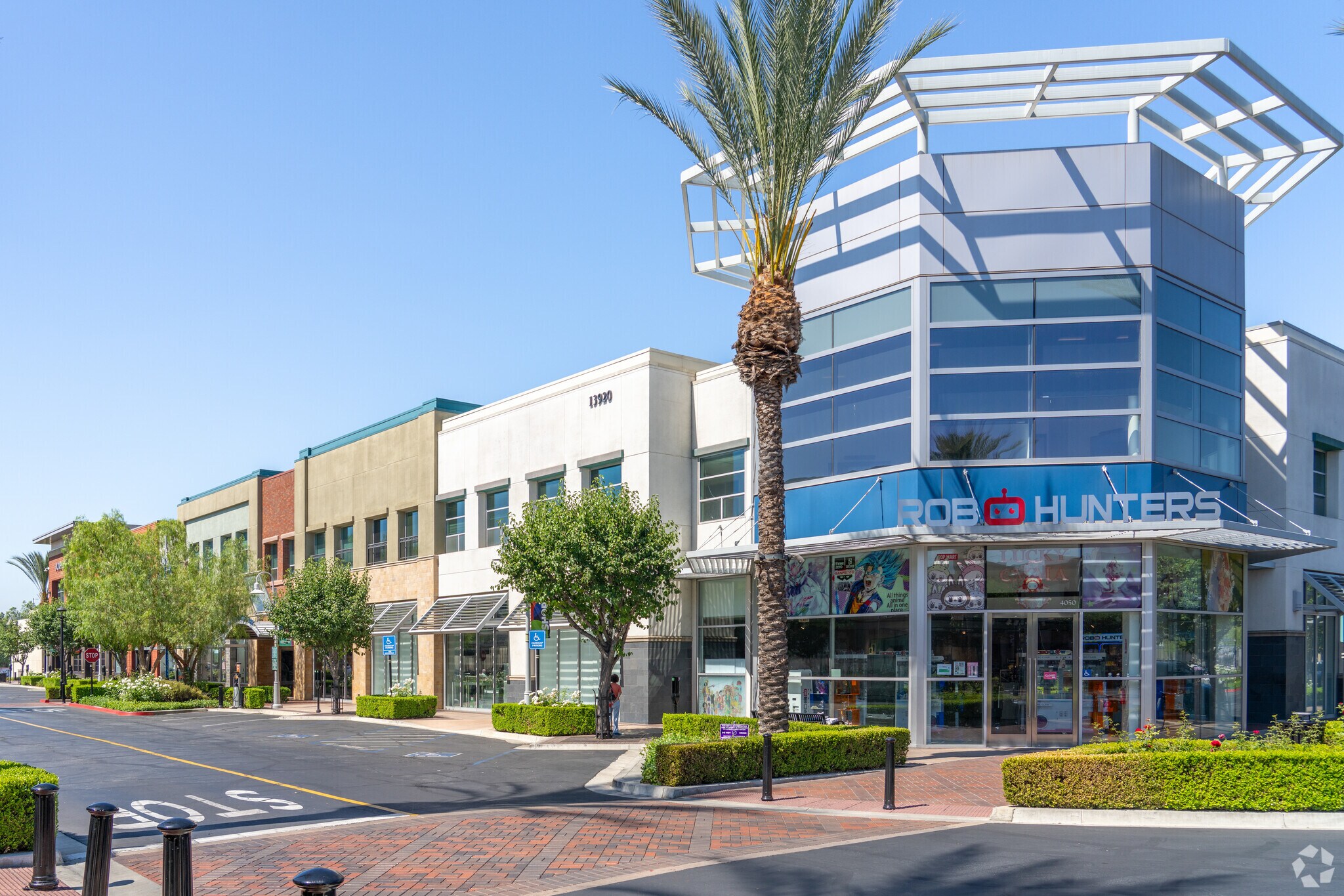 13920 City Center Dr, Chino Hills, CA à vendre Photo principale- Image 1 de 5